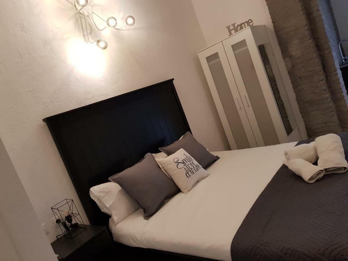 Florista Bonito Alojamiento Bien Comunicado Hotel Valencia Bagian luar foto