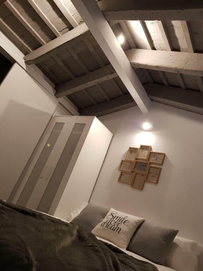 Florista Bonito Alojamiento Bien Comunicado Hotel Valencia Bagian luar foto